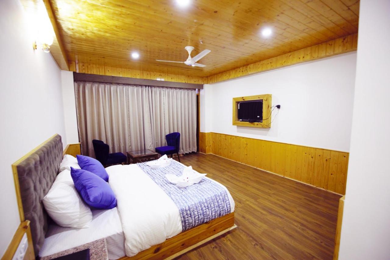 Blossom Hill Retreat Hotel Manāli Buitenkant foto