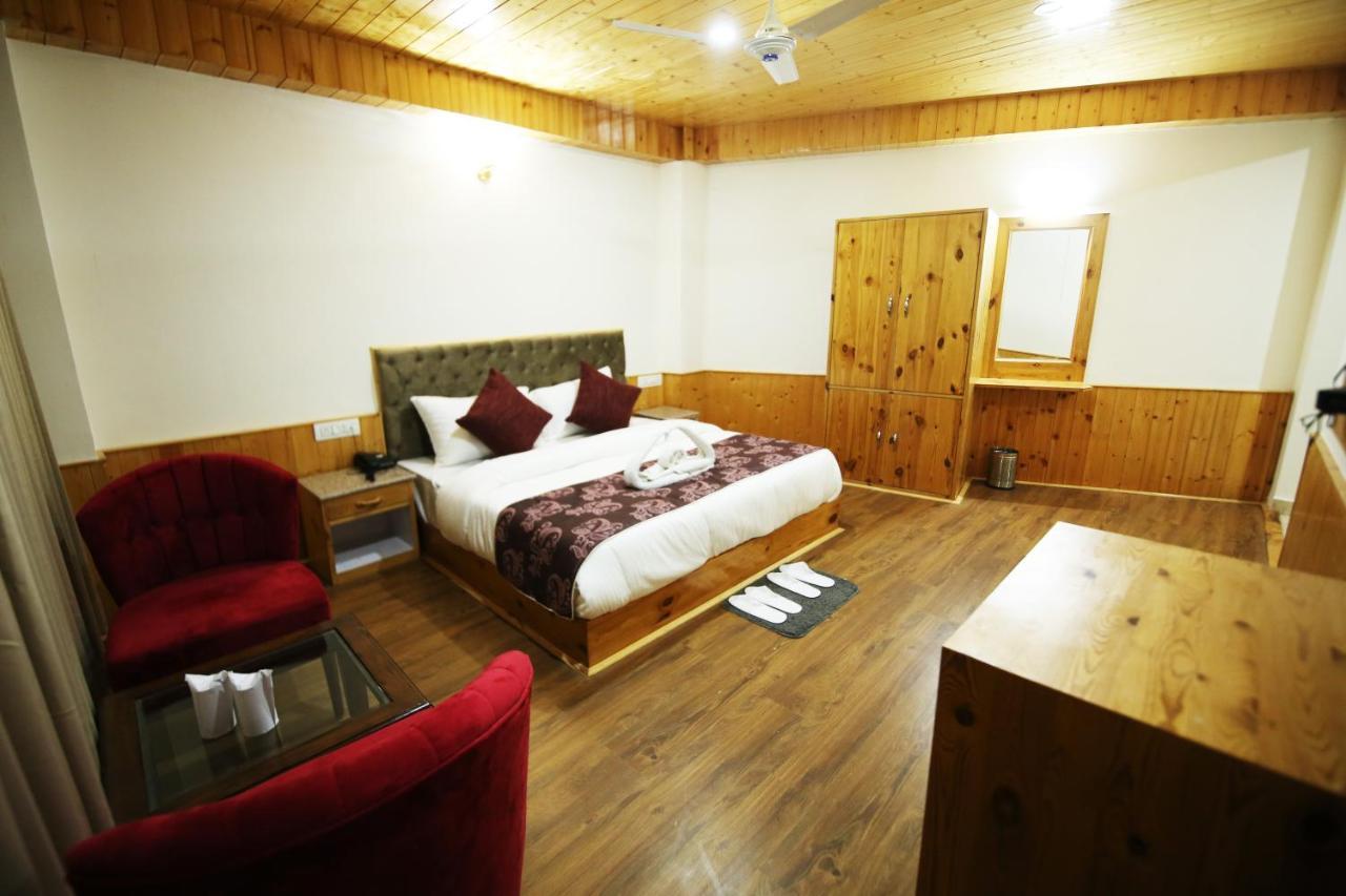 Blossom Hill Retreat Hotel Manāli Buitenkant foto