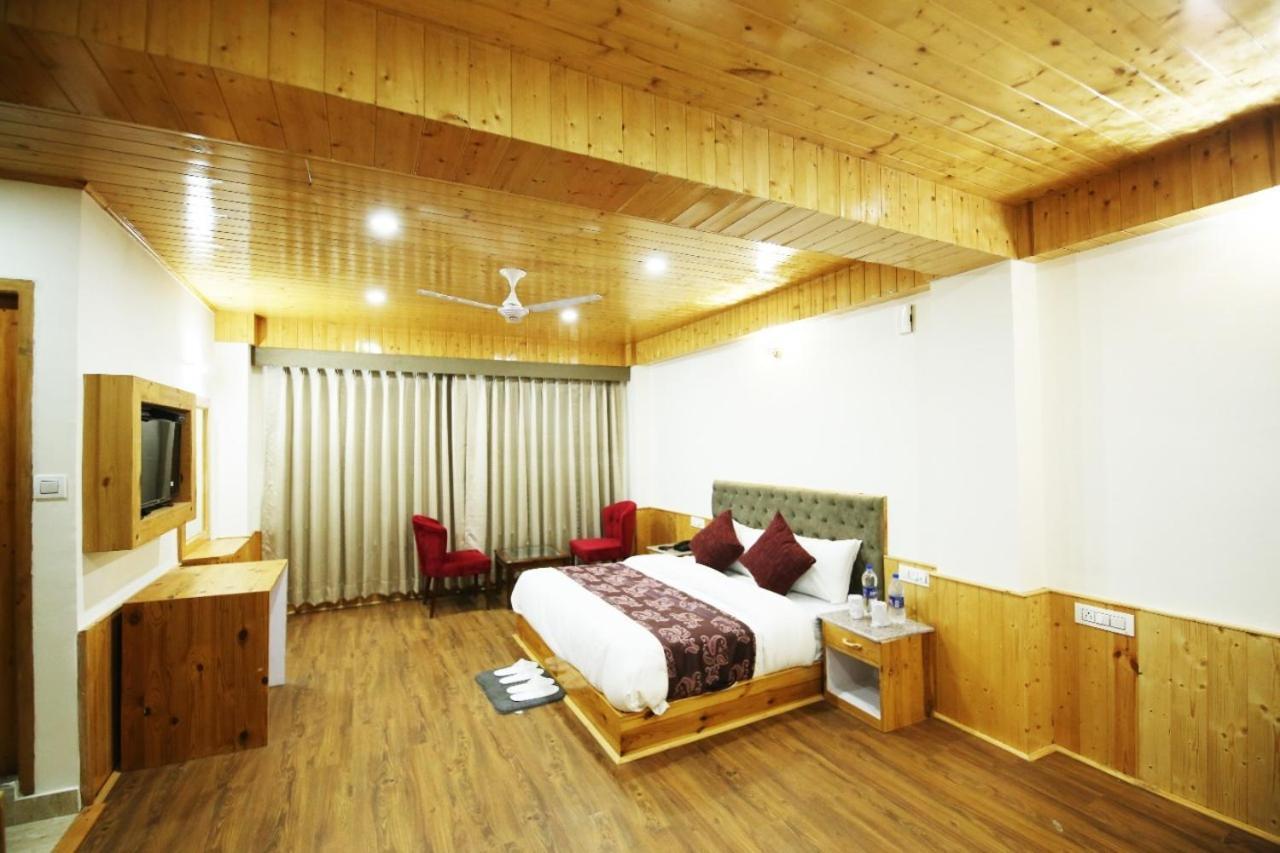Blossom Hill Retreat Hotel Manāli Buitenkant foto